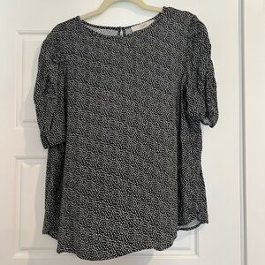 Printed Blouse with Ruched Sleeves